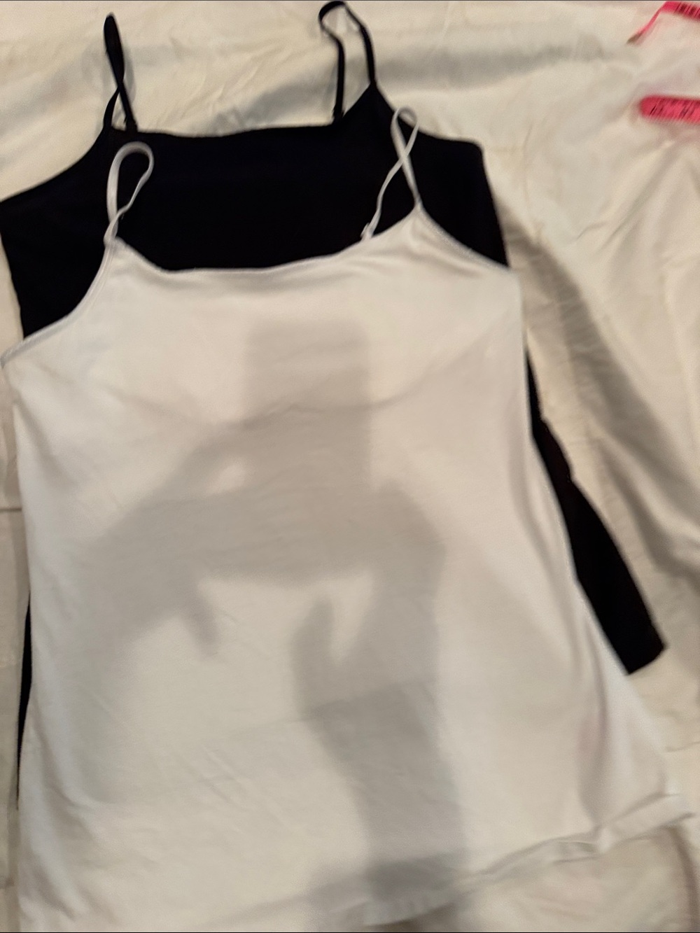 No Boundaries Women's Two-Pack Spaghetti-Strap Camisoles - Black & White